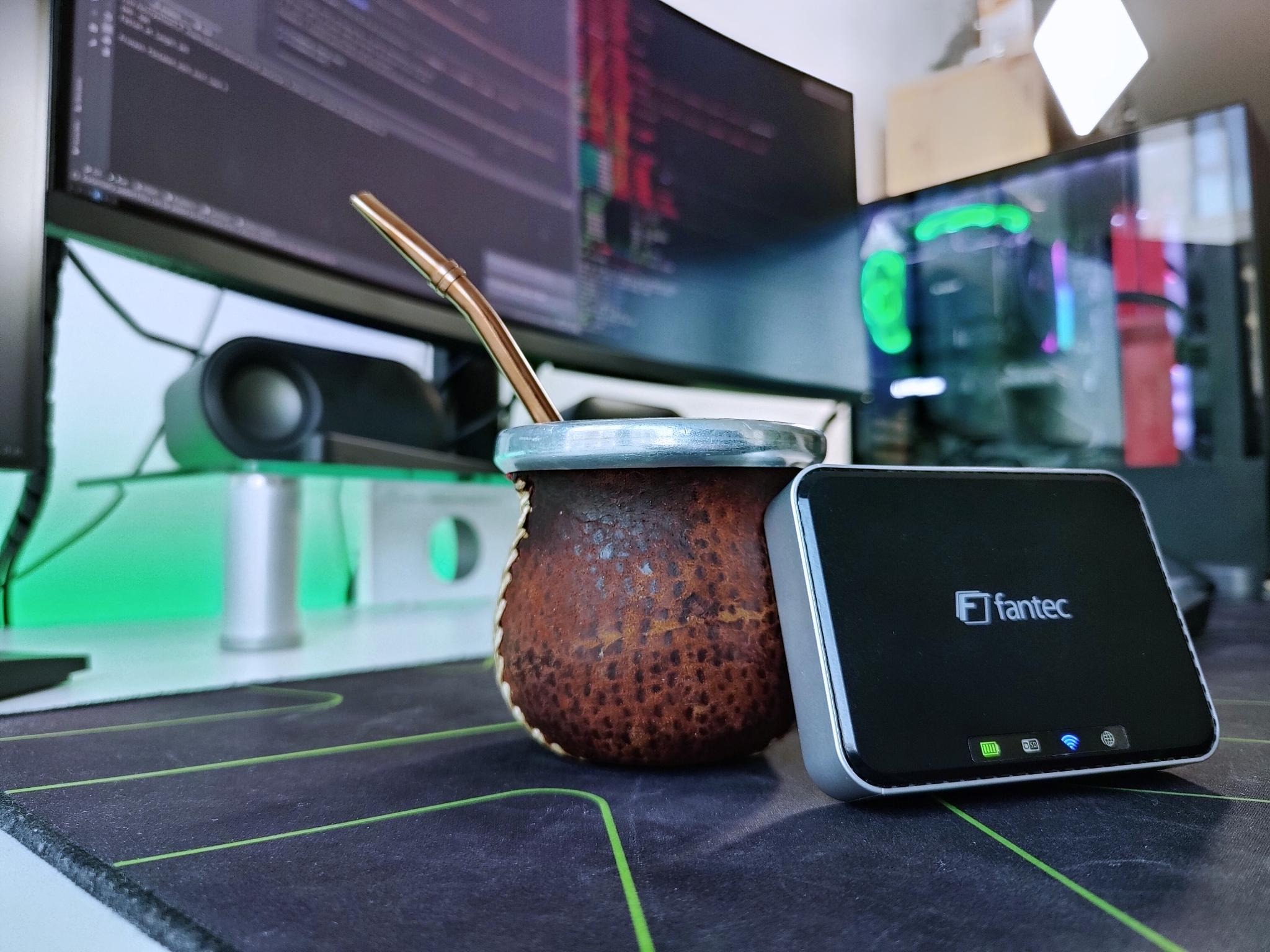 Thumbnail containing a photo of the wifi router